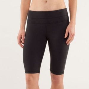 Lululemon Groove Bike Shorts Size 4